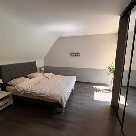 Between Brittany And Normandy אברנשה